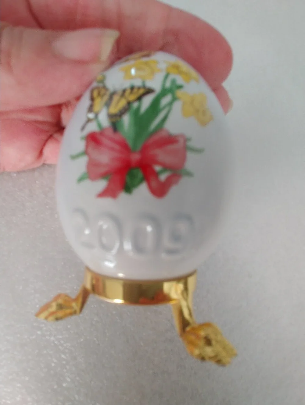 2009 Goebel Egg .Decorative White Porcelain Egg Ornament